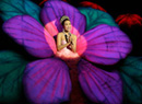 simoncabaret1.jpg simoncabaret1.jpg