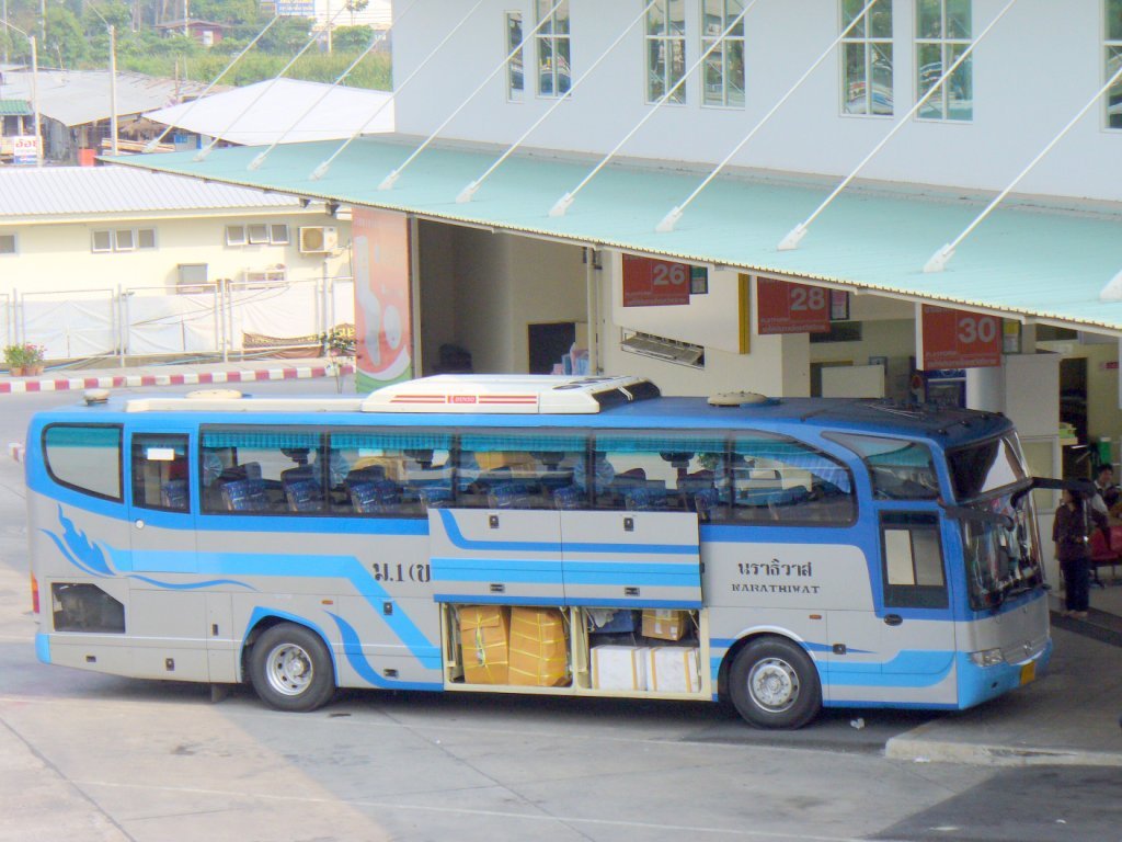 thaibus.jpg