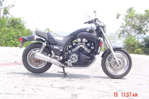 yamaha_v-max_1200cc.jpg